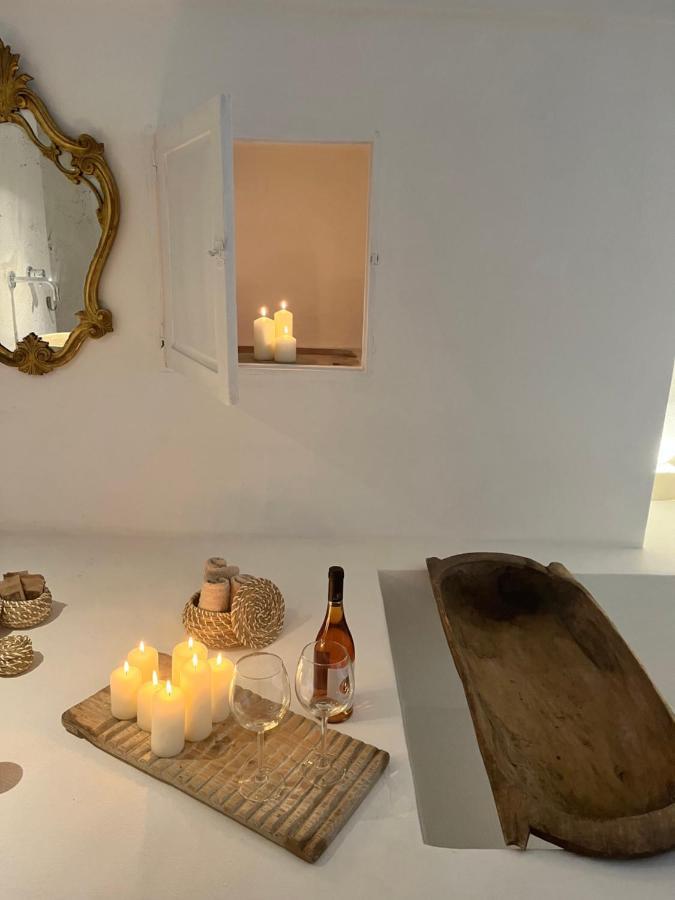 I Tre Coni By Acqua Di Puglia Bed & Breakfast Locorotondo Exterior photo